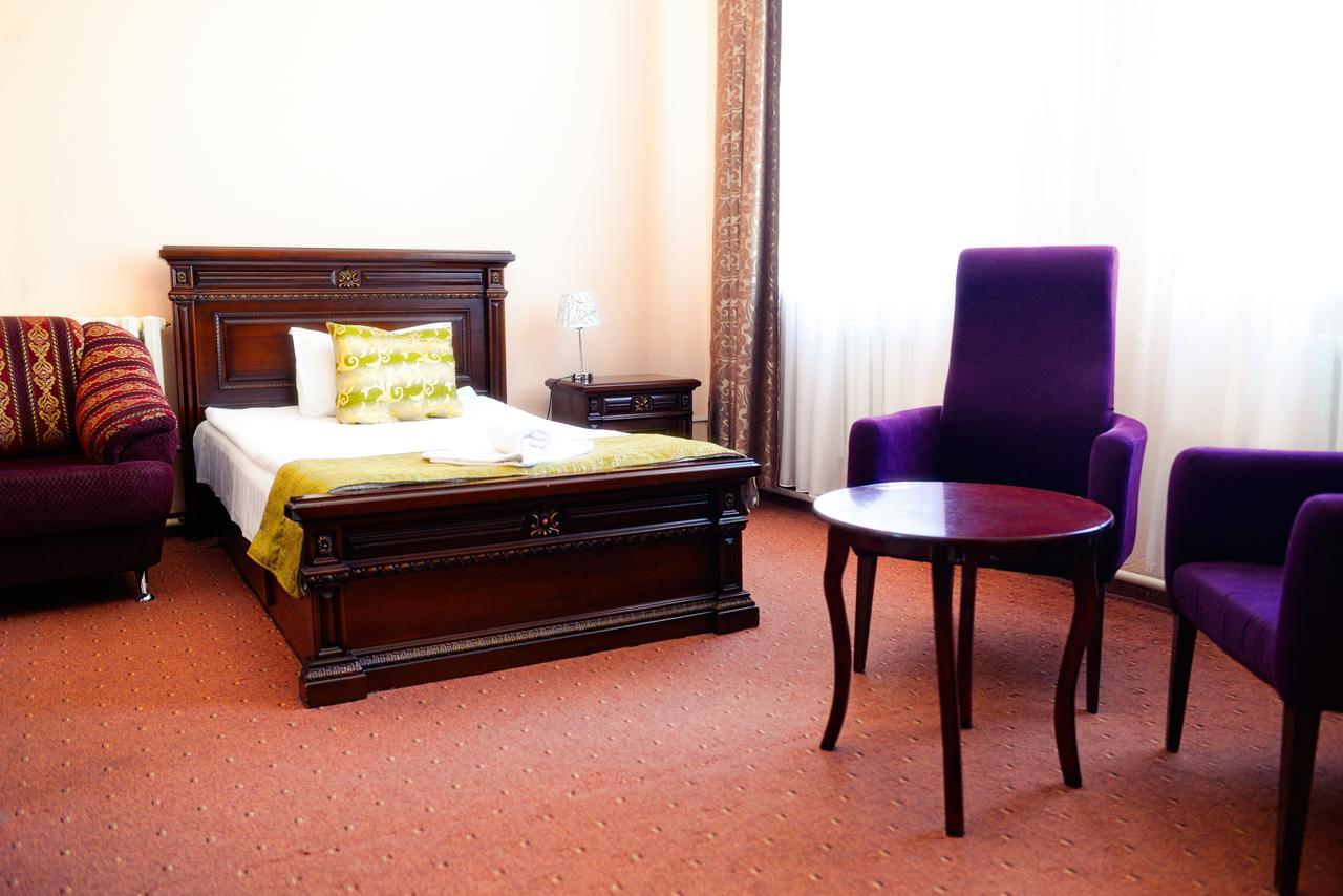 San Marino Hotel Astana ภายนอก รูปภาพ