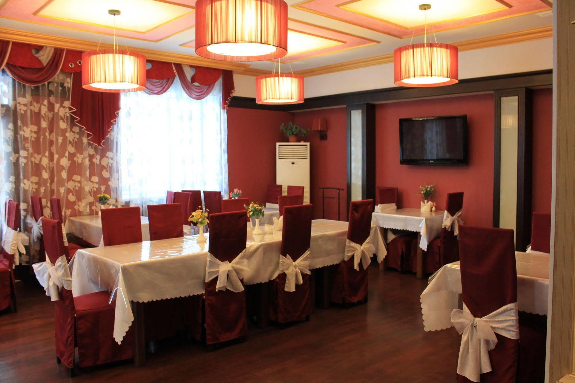 San Marino Hotel Astana ภายนอก รูปภาพ